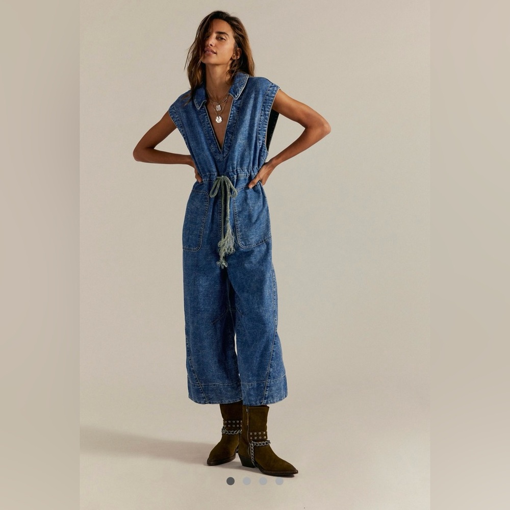 NWT FREE PEOPLE WE THE FREE LANTANA CROPPED COVERALLS 🔥 🔥